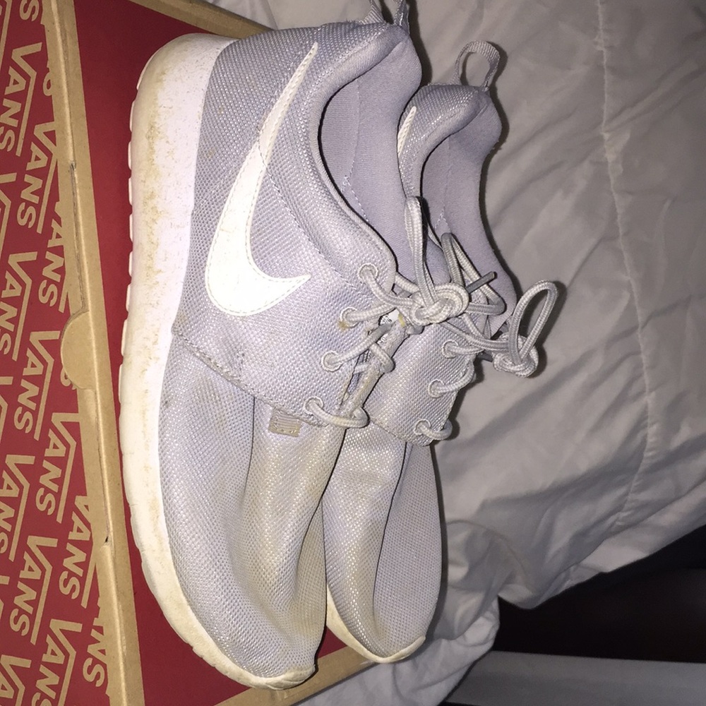 nike roshes